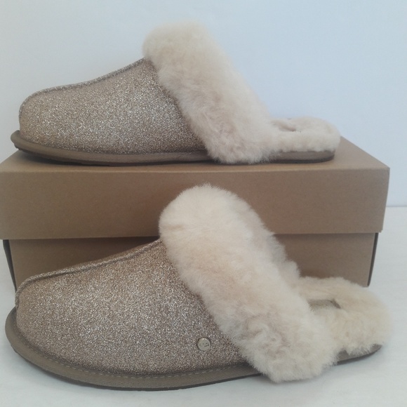 womens gold ugg slippers